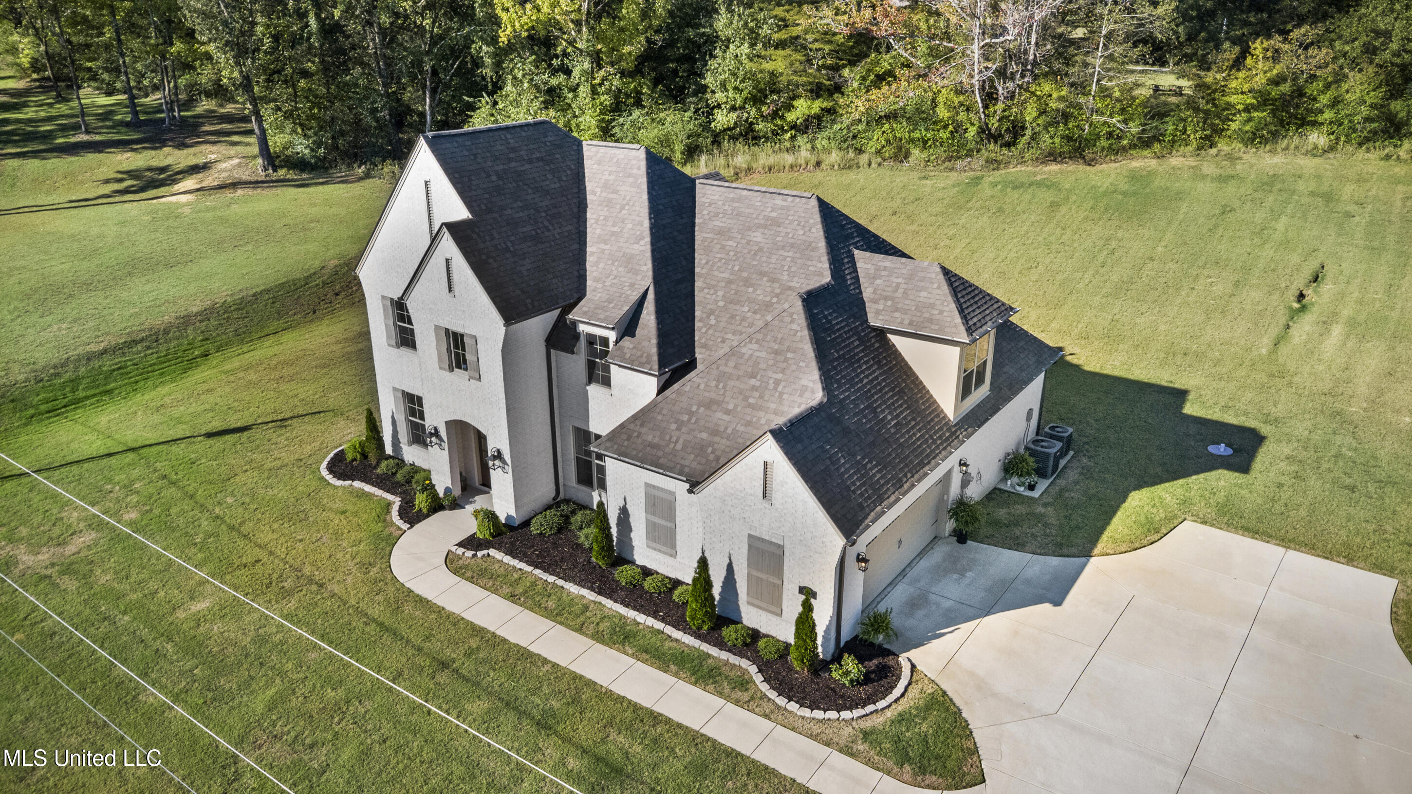 913 Lloyd's Lane Nesbit, MS 38651 - Photo 34 of 36 Aerial