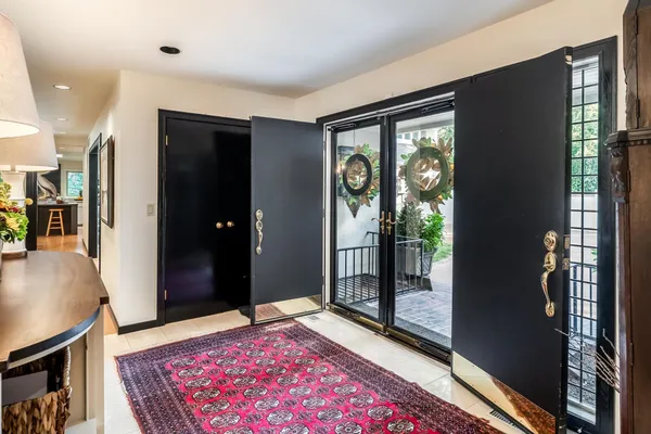 $759,900 | 11 North Sandalwood Street, Wichita, KS 67230