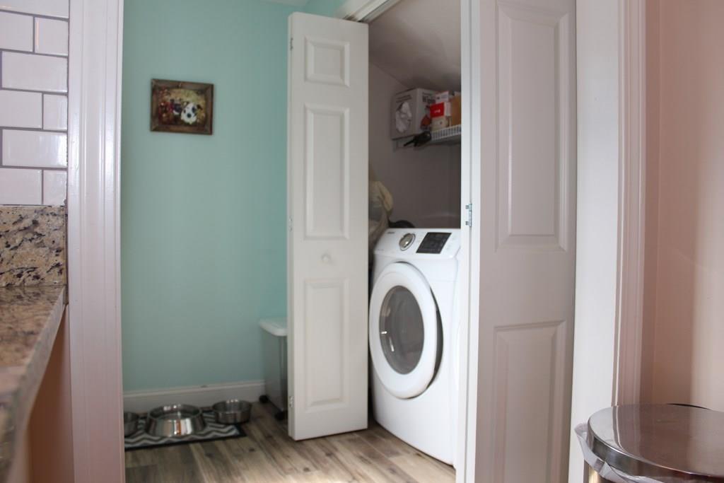 33 Riverside Drive North Reading, MA 01864 - Photo 13 of 37 a utility room with dryer and washer