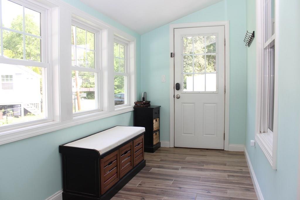 33 Riverside Drive North Reading, MA 01864 - Photo 7 of 37 a utility room with a window