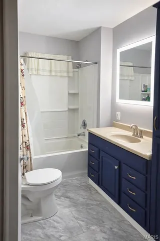 $215,000 | 616 Ardmore Drive, Belleville, IL 62223