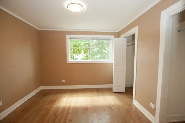 $3,000 | 9012 89th Street, Hickory Hills, IL 60457