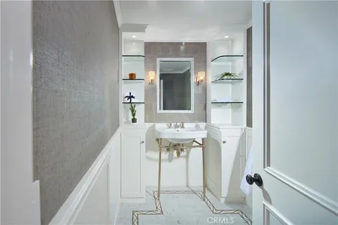 $15,495,000 | 2 Royal St George Road, Newport Beach, CA 92660