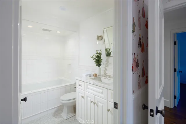 $15,495,000 | 2 Royal St George Road, Newport Beach, CA 92660