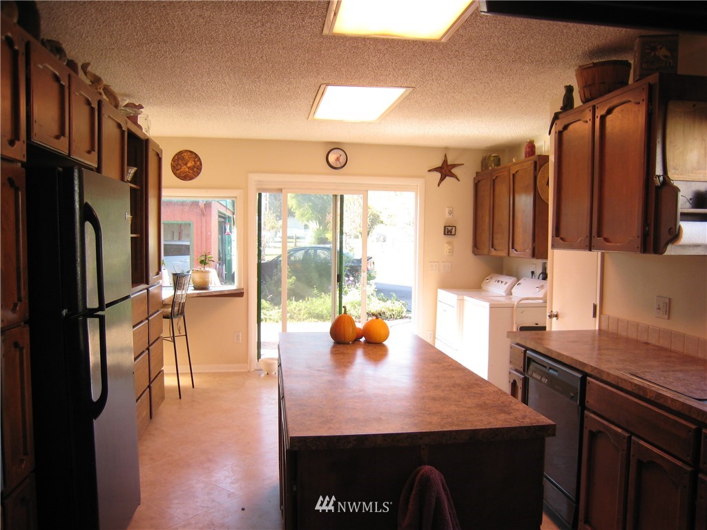 2139 Lummi Shore Road Bellingham, WA 98226 - Photo 10 of 18 Gallery Image 10