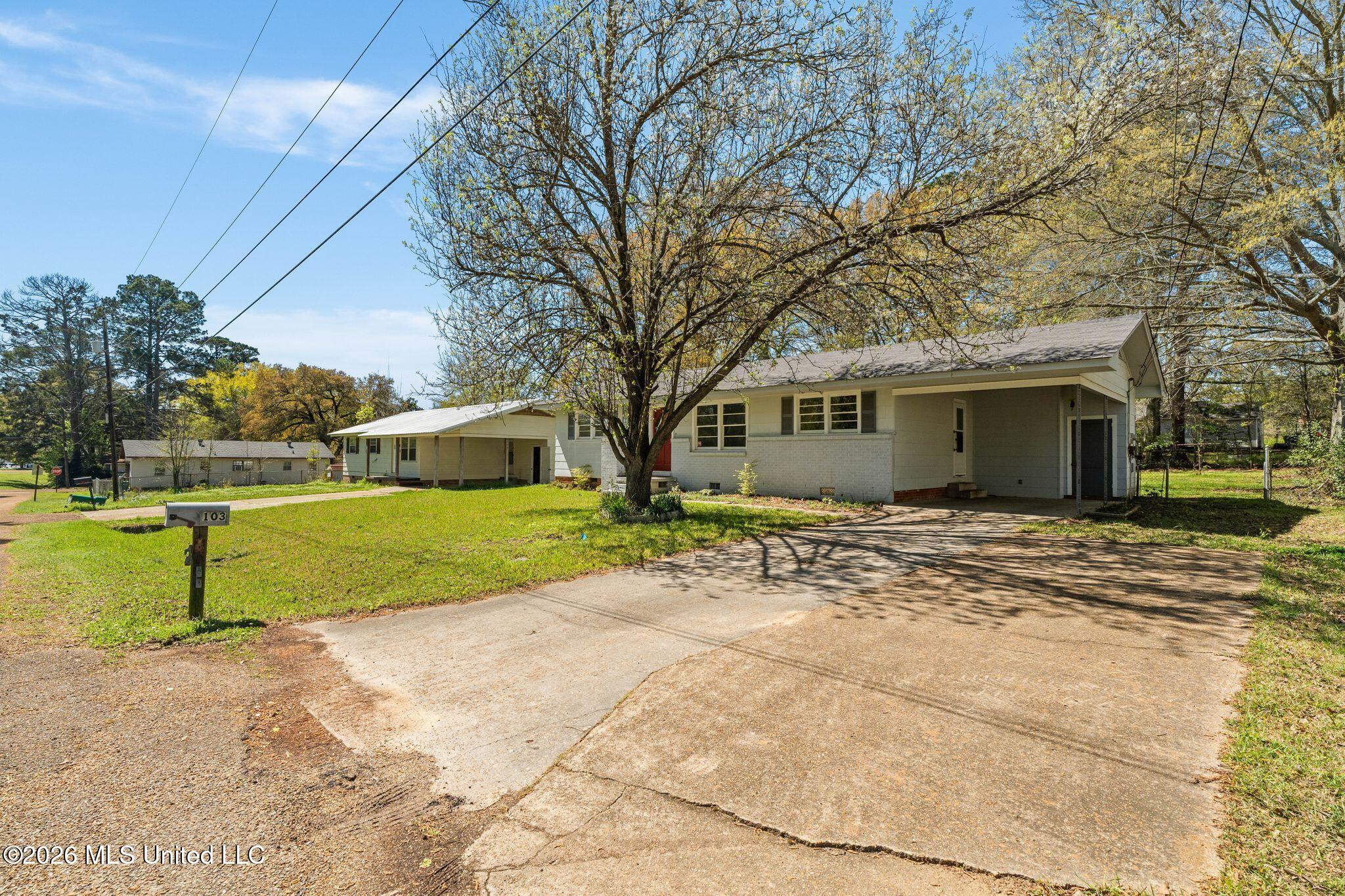 103 Fisher Street Brookhaven, MS 39601 - Photo 4 of 39 103_Fisher_St-4