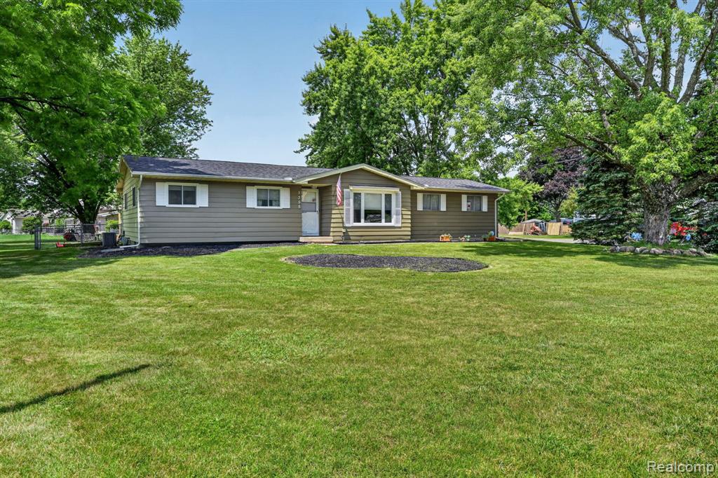 5355 North Seymour Road Flushing, MI 48433 - Photo 3 of 46 Gallery Image 3