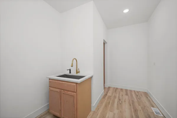 $749,950 | 413 North Sycamore Lane, North Aurora, IL 60542