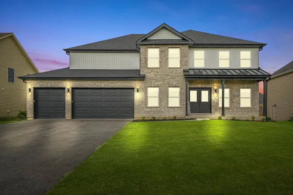 $749,950 | 413 North Sycamore Lane, North Aurora, IL 60542