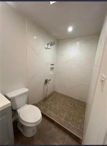 $2,400 | 1136 Warren Drive, Harvey, LA 70058