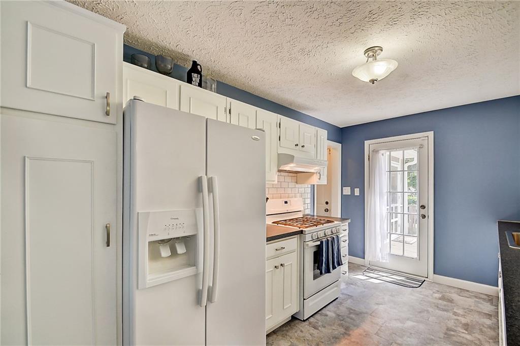 6185 Ralston Avenue Indianapolis, IN 46220 - Photo 12 of 27 Gallery Image 12