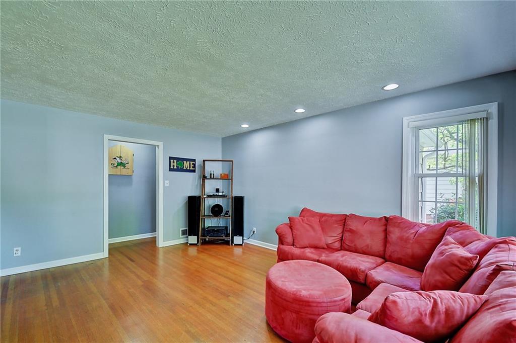 6185 Ralston Avenue Indianapolis, IN 46220 - Photo 8 of 27 Gallery Image 8