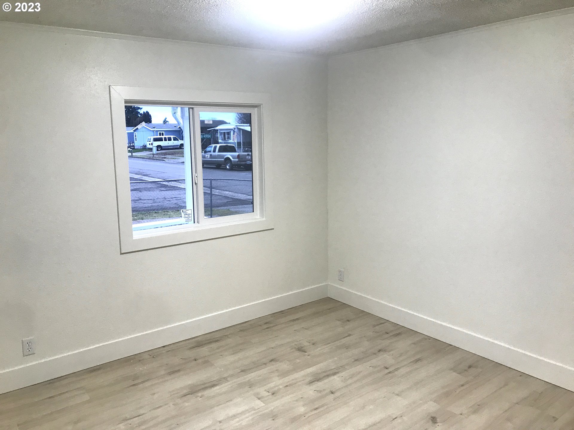 4976 Morely Loop Eugene, OR 97402 - Photo 13 of 18 Gallery Image 13