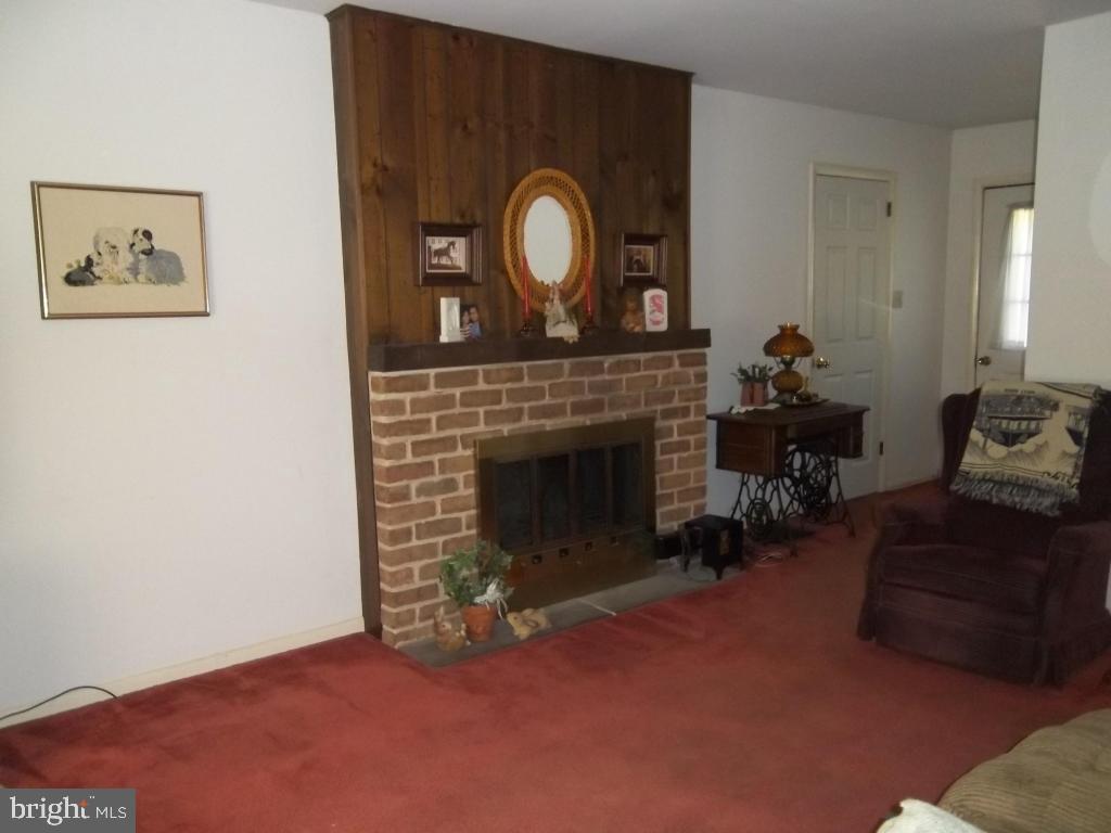 413 Longmeadow Road Lancaster, PA 17601 - Photo 7 of 20