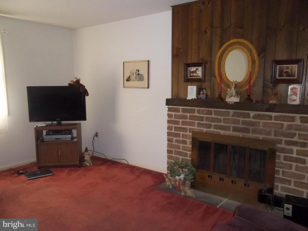 413 Longmeadow Road Lancaster, PA 17601 - Photo 8 of 20