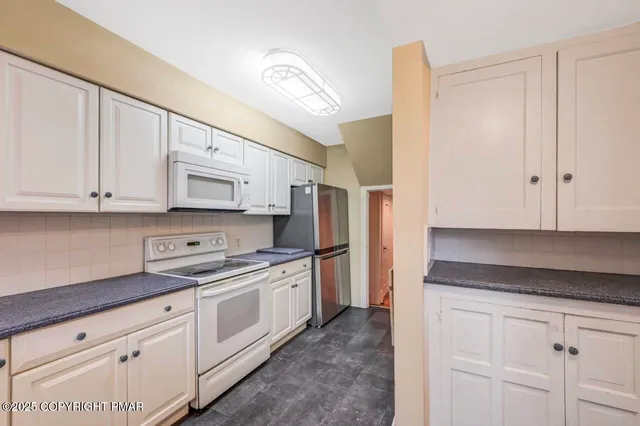 $649,000 | 102 Worthington Avenue, East Stroudsburg, PA 18301