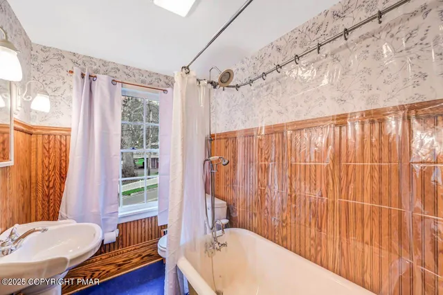 $649,000 | 102 Worthington Avenue, East Stroudsburg, PA 18301