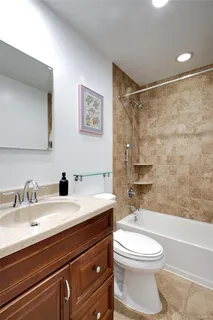 $1,198,000 | 40 Cricket Club Drive, Roslyn, NY 11576