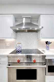 $1,198,000 | 40 Cricket Club Drive, Roslyn, NY 11576