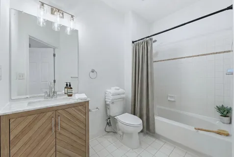 $715,000 | 26 Ave At Port Imperial, Unit 133, West New York, NJ 07093