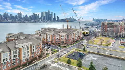 $715,000 | 26 Ave At Port Imperial, Unit 133, West New York, NJ 07093