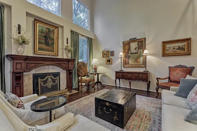 $750,000 | 18 Seders Walk, The Woodlands, TX 77381