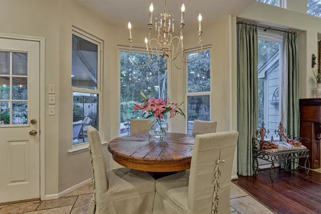 $750,000 | 18 Seders Walk, The Woodlands, TX 77381