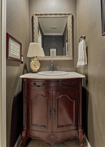 $750,000 | 18 Seders Walk, The Woodlands, TX 77381