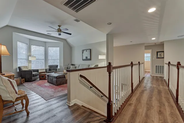 $750,000 | 18 Seders Walk, The Woodlands, TX 77381