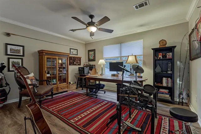 $750,000 | 18 Seders Walk, The Woodlands, TX 77381