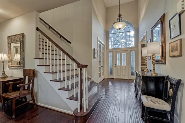 $750,000 | 18 Seders Walk, The Woodlands, TX 77381