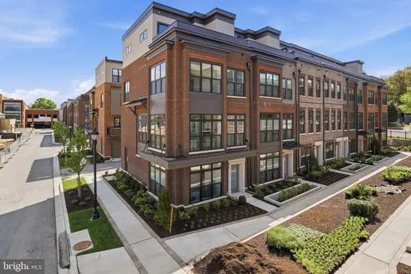 $8,000 | 5518 Topaz Lane, Bethesda, MD 20816