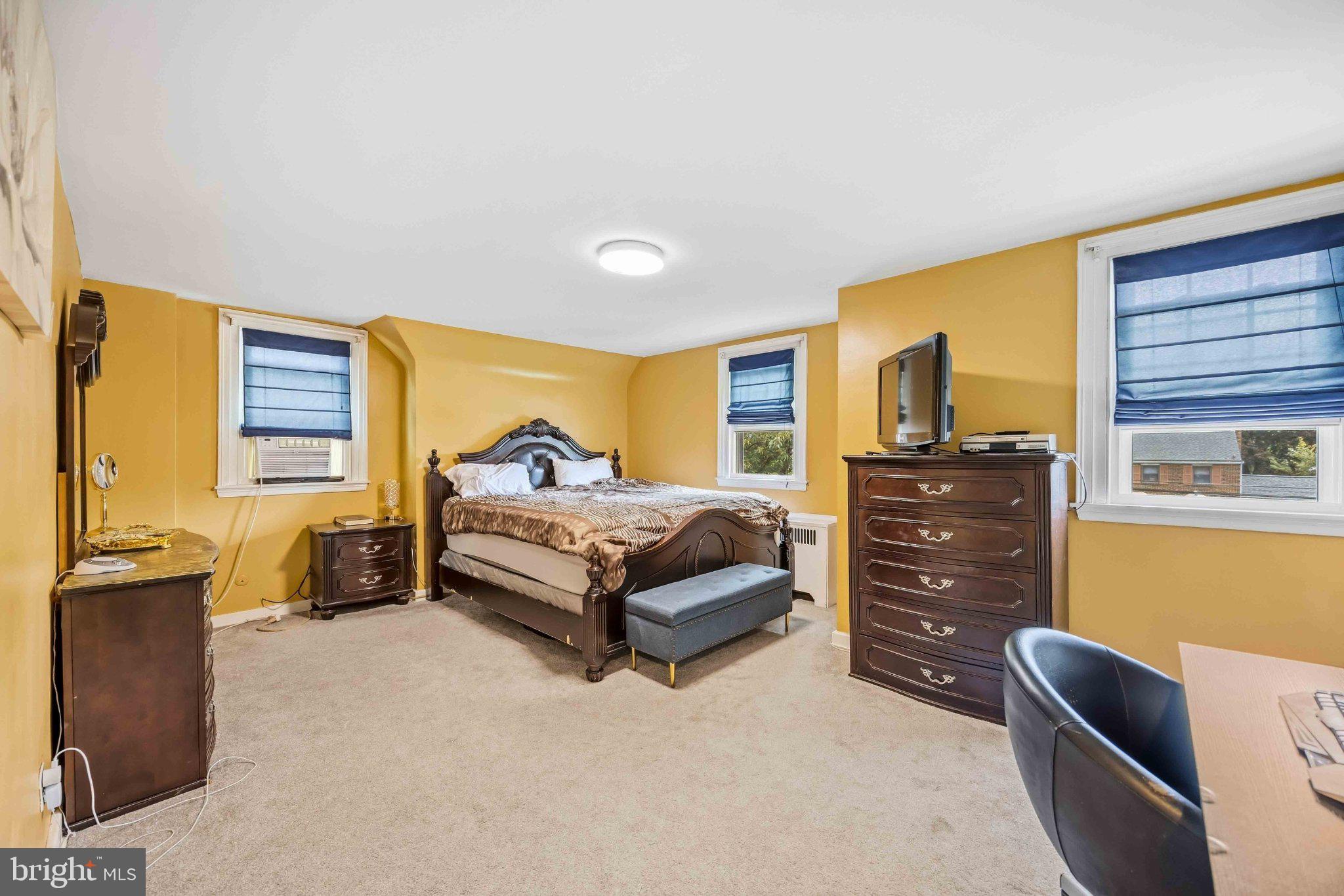 2016 Moreland Road Abington, PA 19001 - Photo 13 of 27 Main Bedroom
