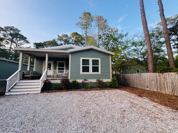 $2,700 | 48 4th Street, Santa Rosa Beach, FL 32459