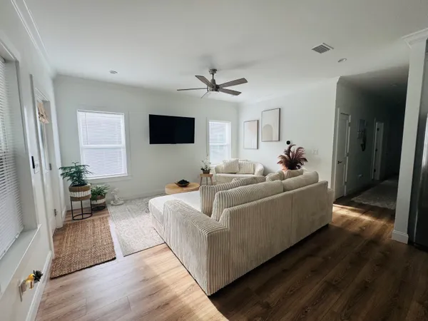 $2,700 | 48 4th Street, Santa Rosa Beach, FL 32459