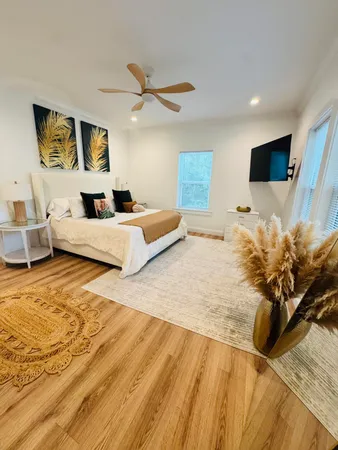 $2,700 | 48 4th Street, Santa Rosa Beach, FL 32459