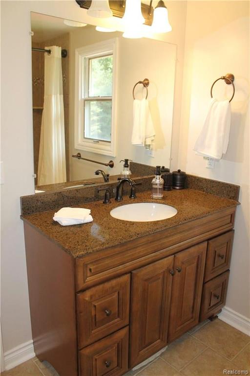 717 Kentucky Drive Rochester Hills, MI 48307 - Photo 34 of 49
