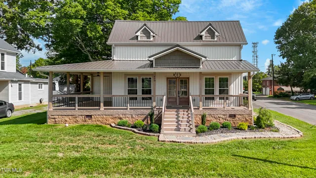 $474,500 | 400 East 4th N Street, Morristown, TN 37814