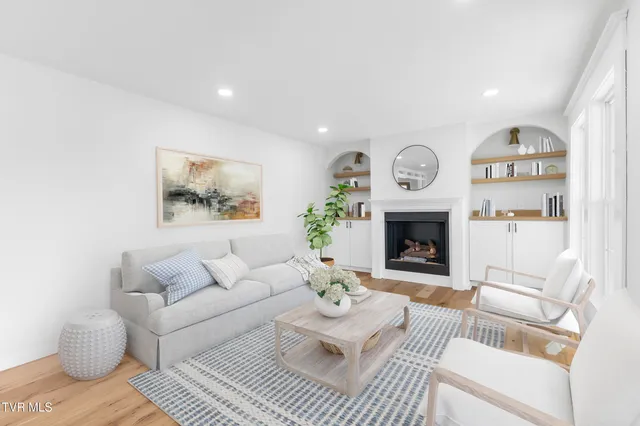 $474,500 | 400 East 4th N Street, Morristown, TN 37814