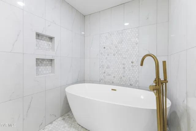 $474,500 | 400 East 4th N Street, Morristown, TN 37814