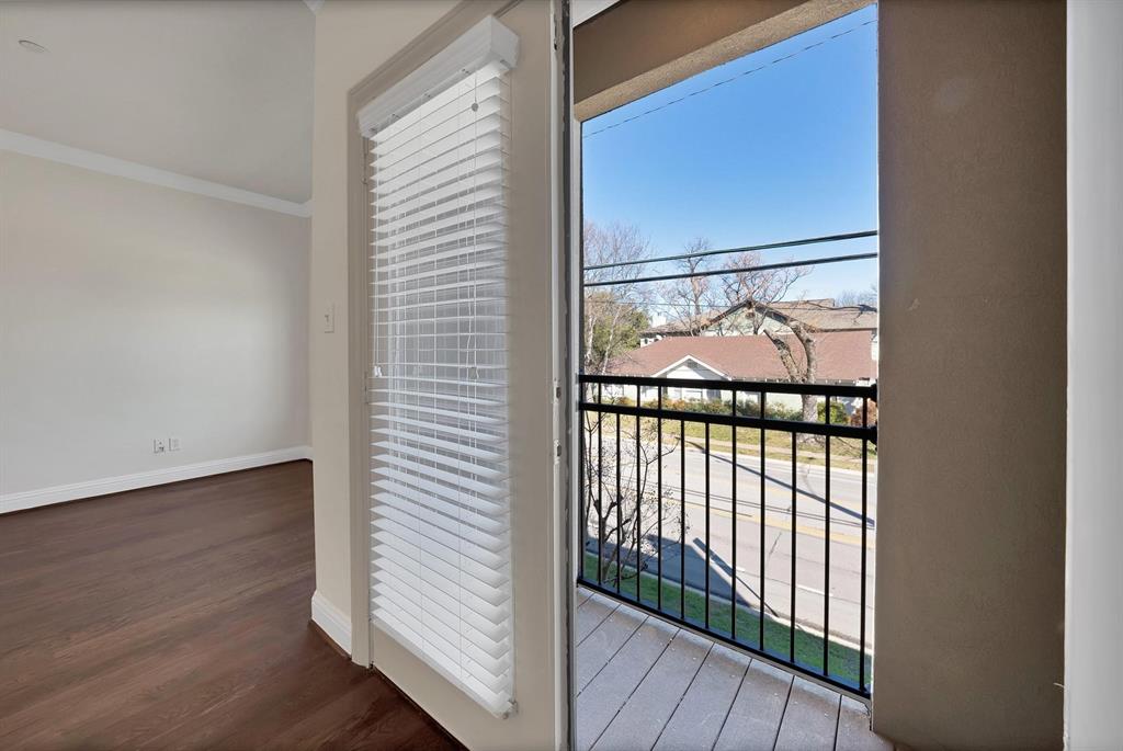 5747 Prospect Avenue, Unit B Dallas, TX 75206 - Photo 9 of 26