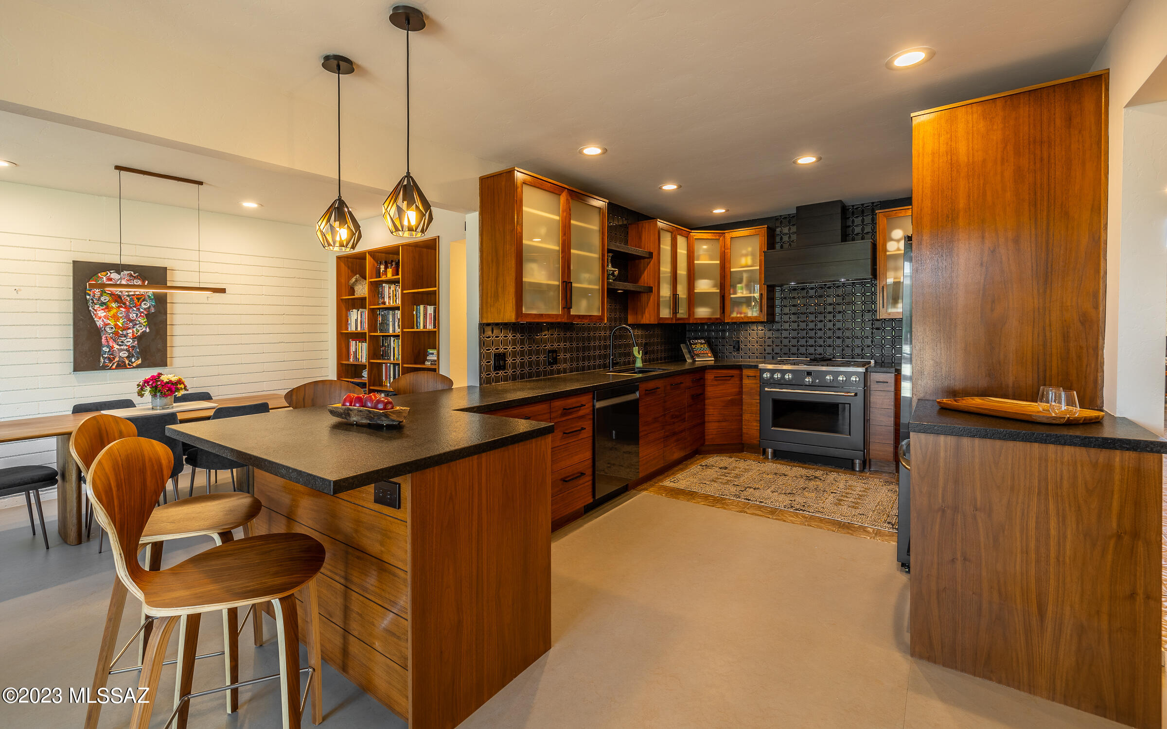 2240 East Lind Road Tucson, AZ 85719 - Photo 9 of 44 Gallery Image 9