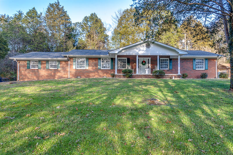 913 Riverbend Road Clinton, TN 37716 - Photo 1 of 30 Welcome Home!