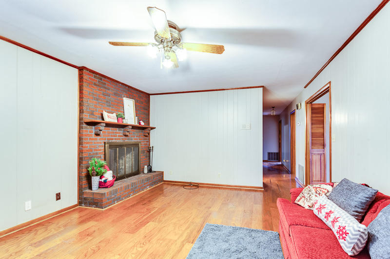 913 Riverbend Road Clinton, TN 37716 - Photo 14 of 30 Cozy Den with Fireplace