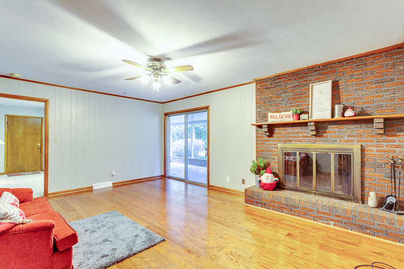 913 Riverbend Road Clinton, TN 37716 - Photo 16 of 30 Wood Burning Fireplace