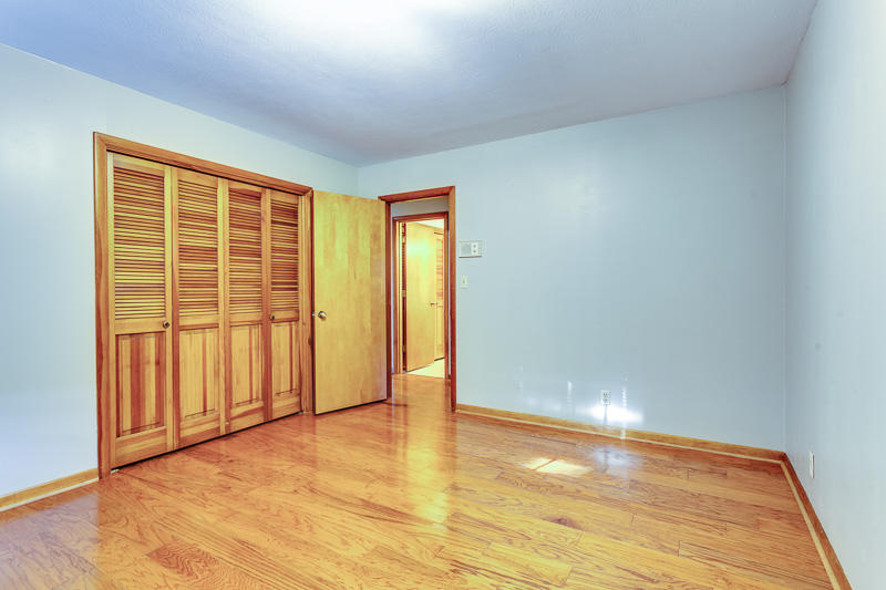 913 Riverbend Road Clinton, TN 37716 - Photo 19 of 30 1st Bedroom
