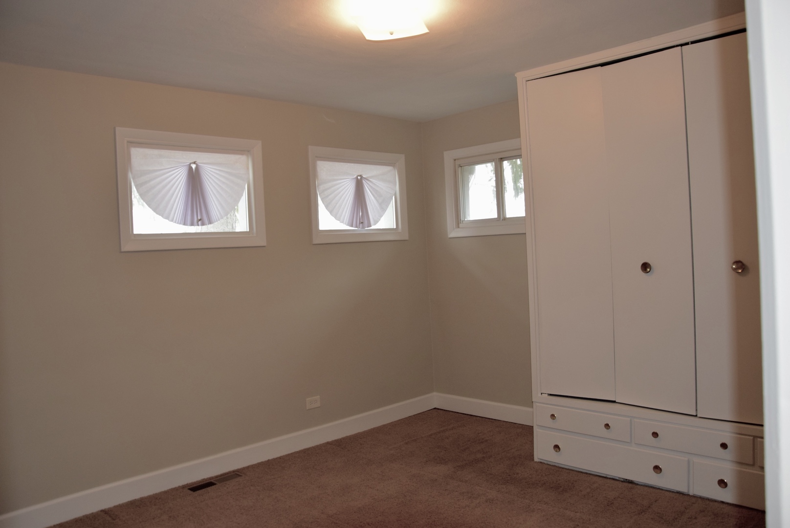 17236 Roy Street Lansing, IL 60438 - Photo 11 of 16