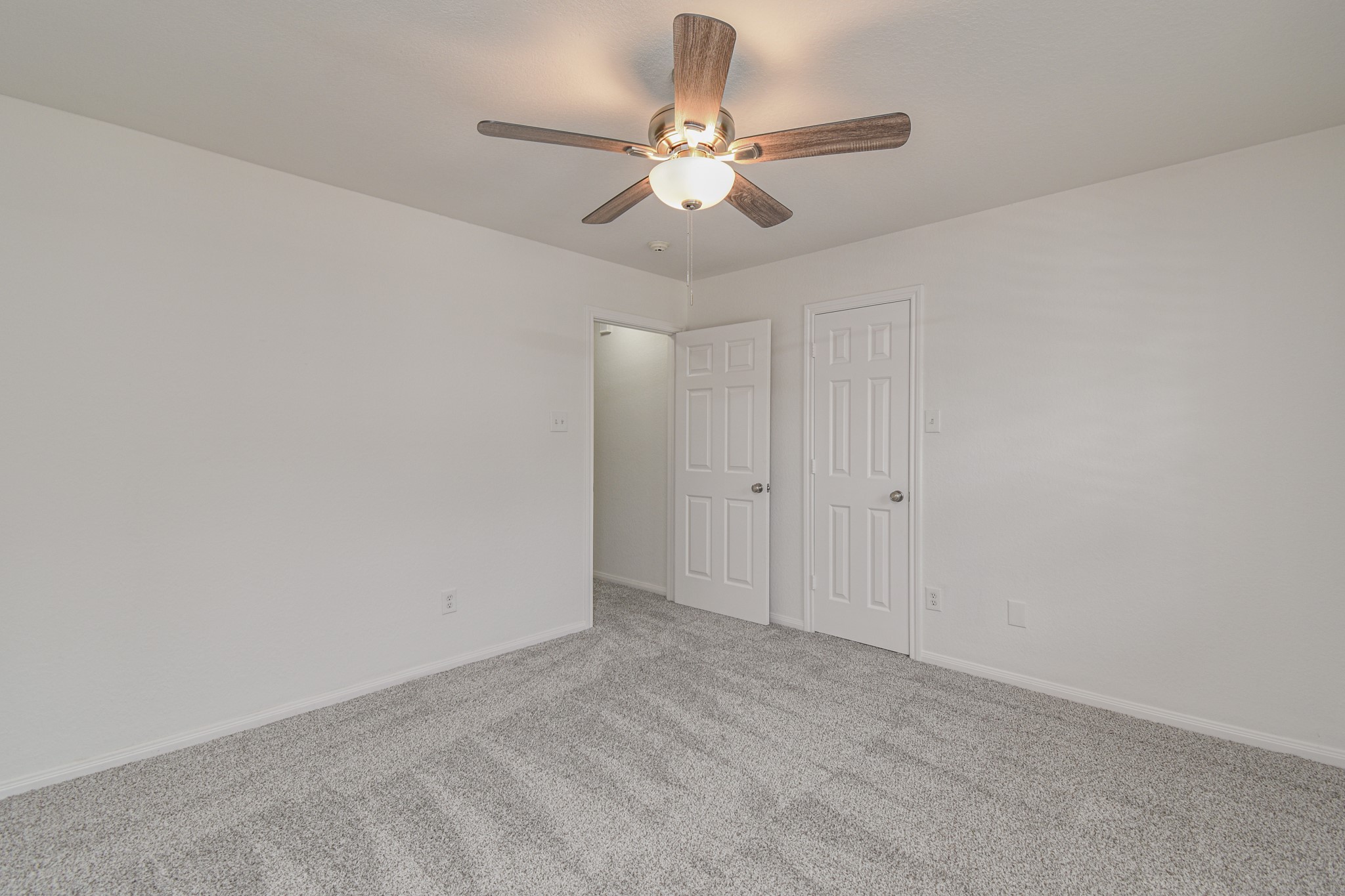 14603 Kings Head Drive Houston, TX 77044 - Photo 24 of 33 a view of an empty room