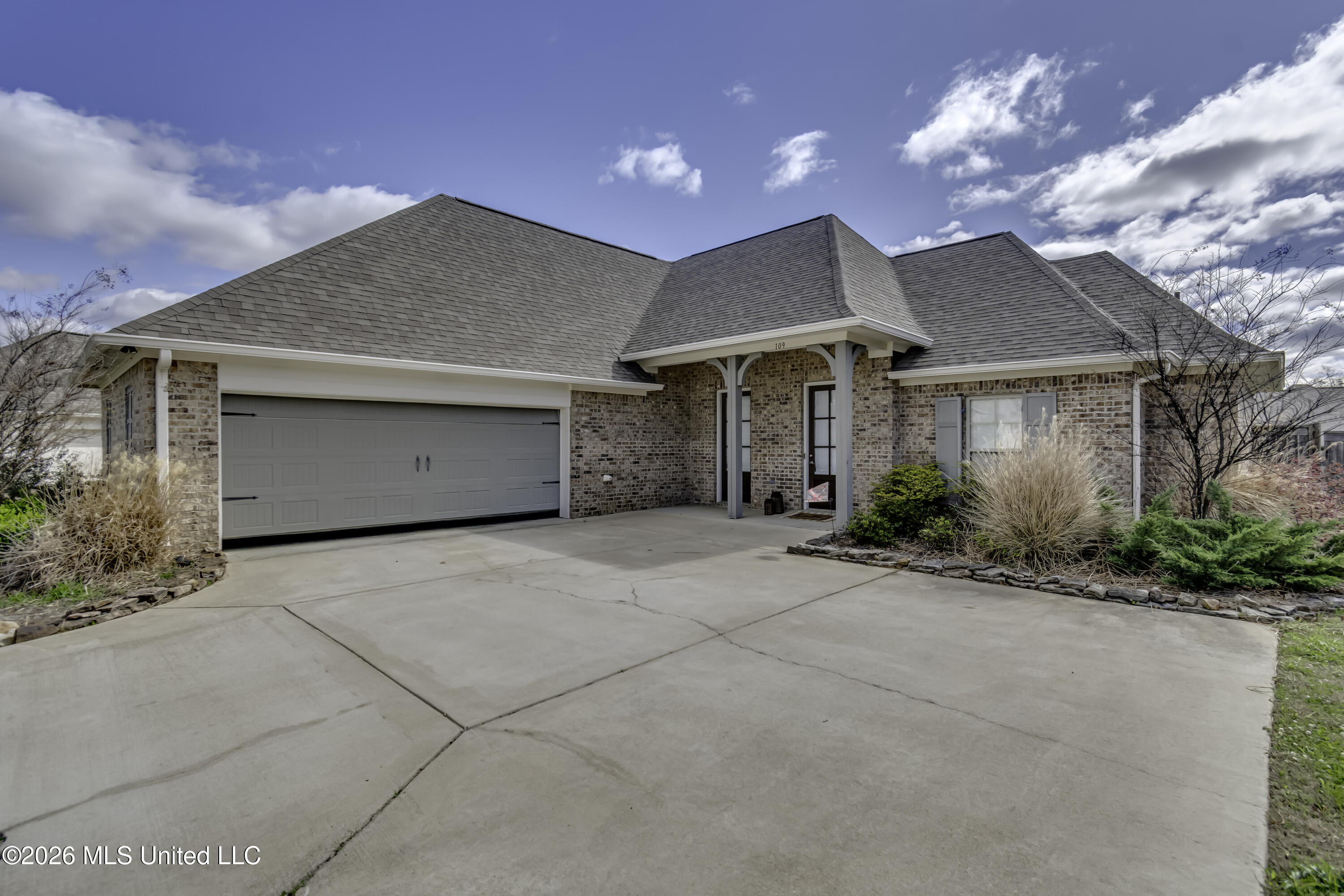 109 Hampstead Drive Madison, MS 39110 - Photo 1 of 67 109 Hampstead Dr