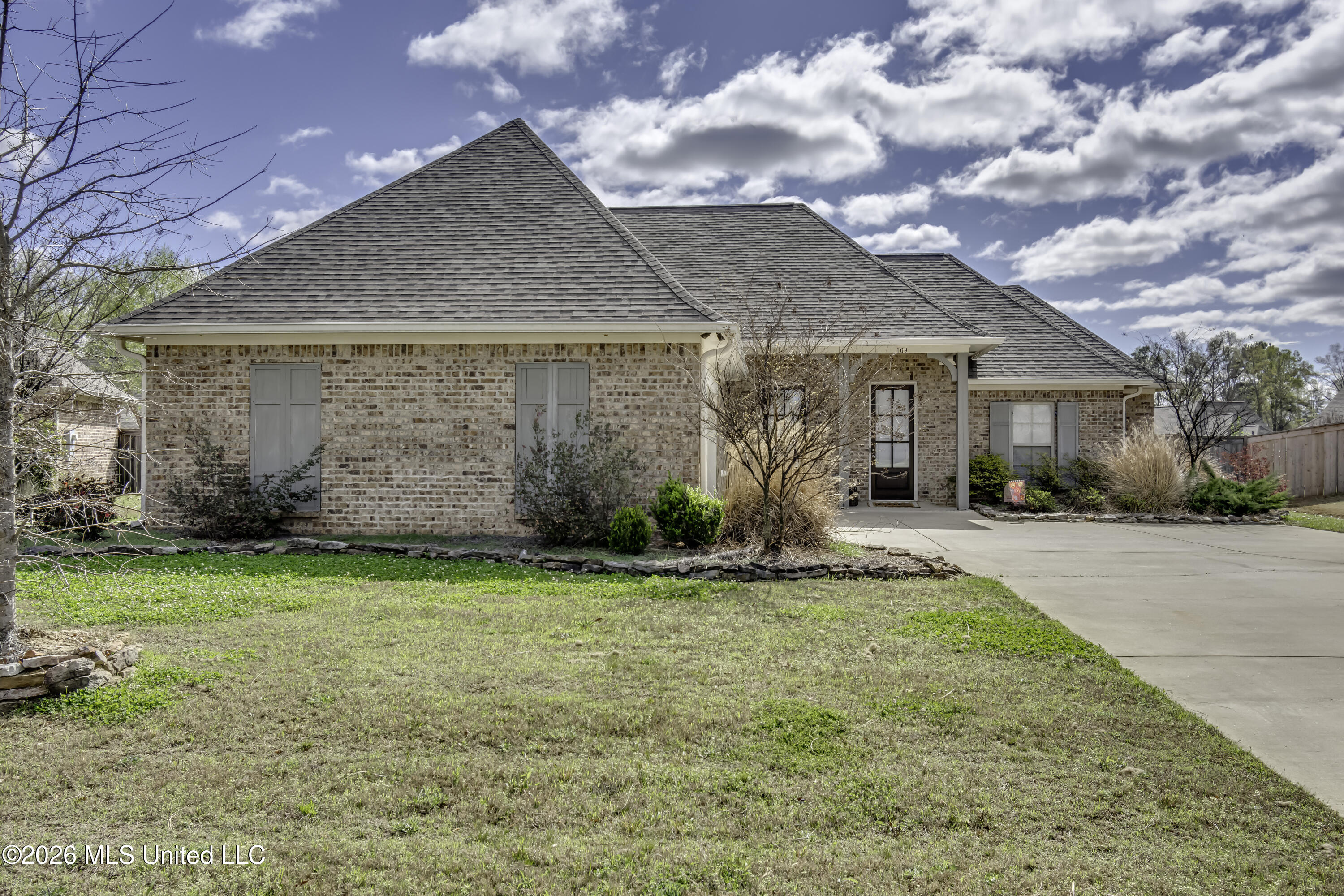 109 Hampstead Drive Madison, MS 39110 - Photo 9 of 67 109 Hampstead Dr--8